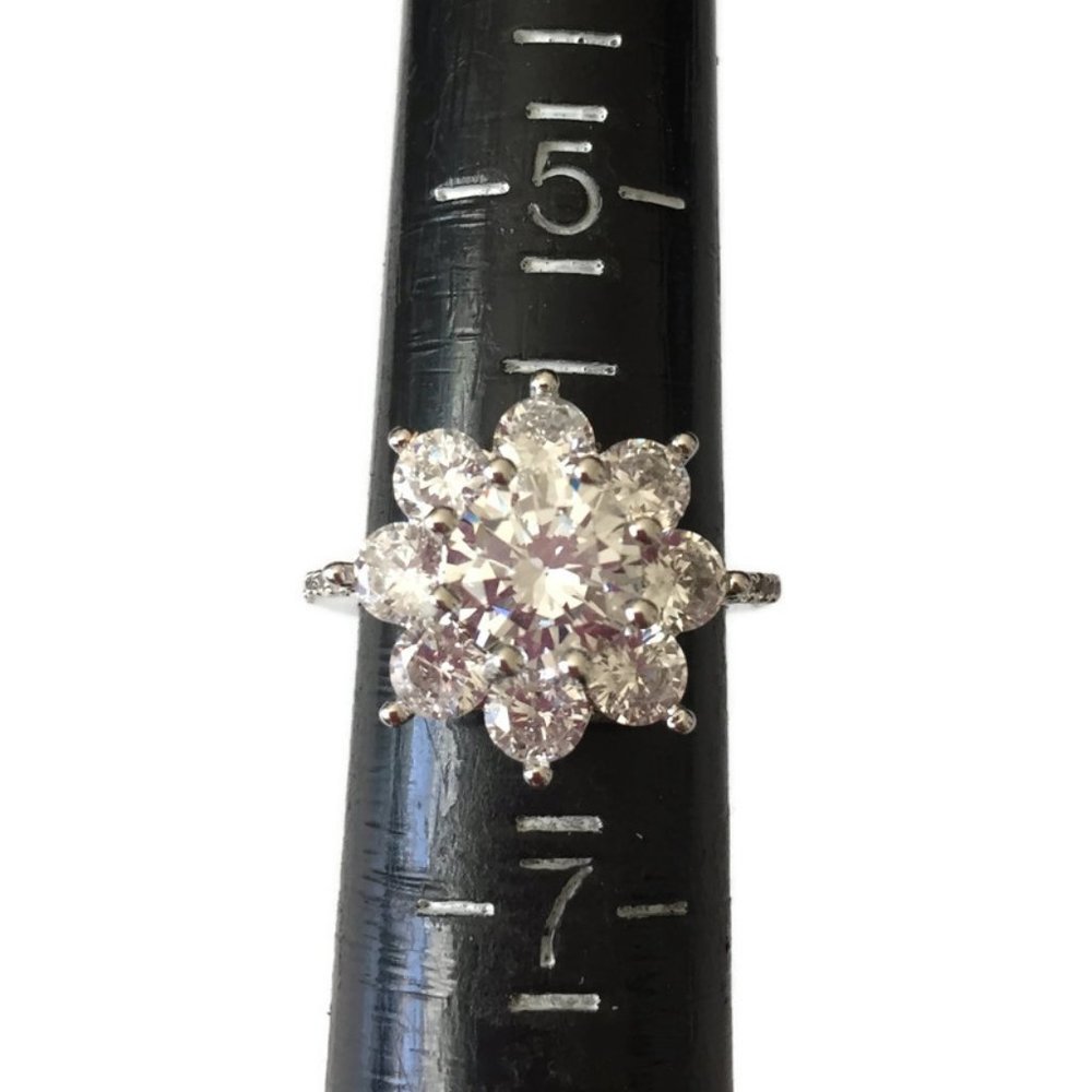 Silver & Clear CZ Rhinestone Flower Snowflake Ring - Picture 3 of 5